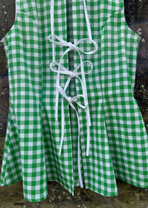 green checks M