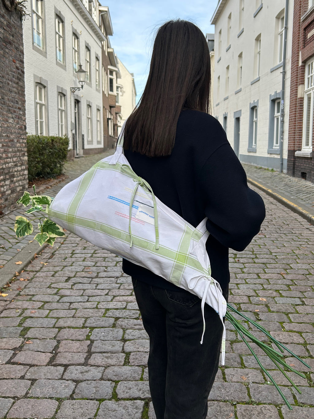 embroidered flower bag