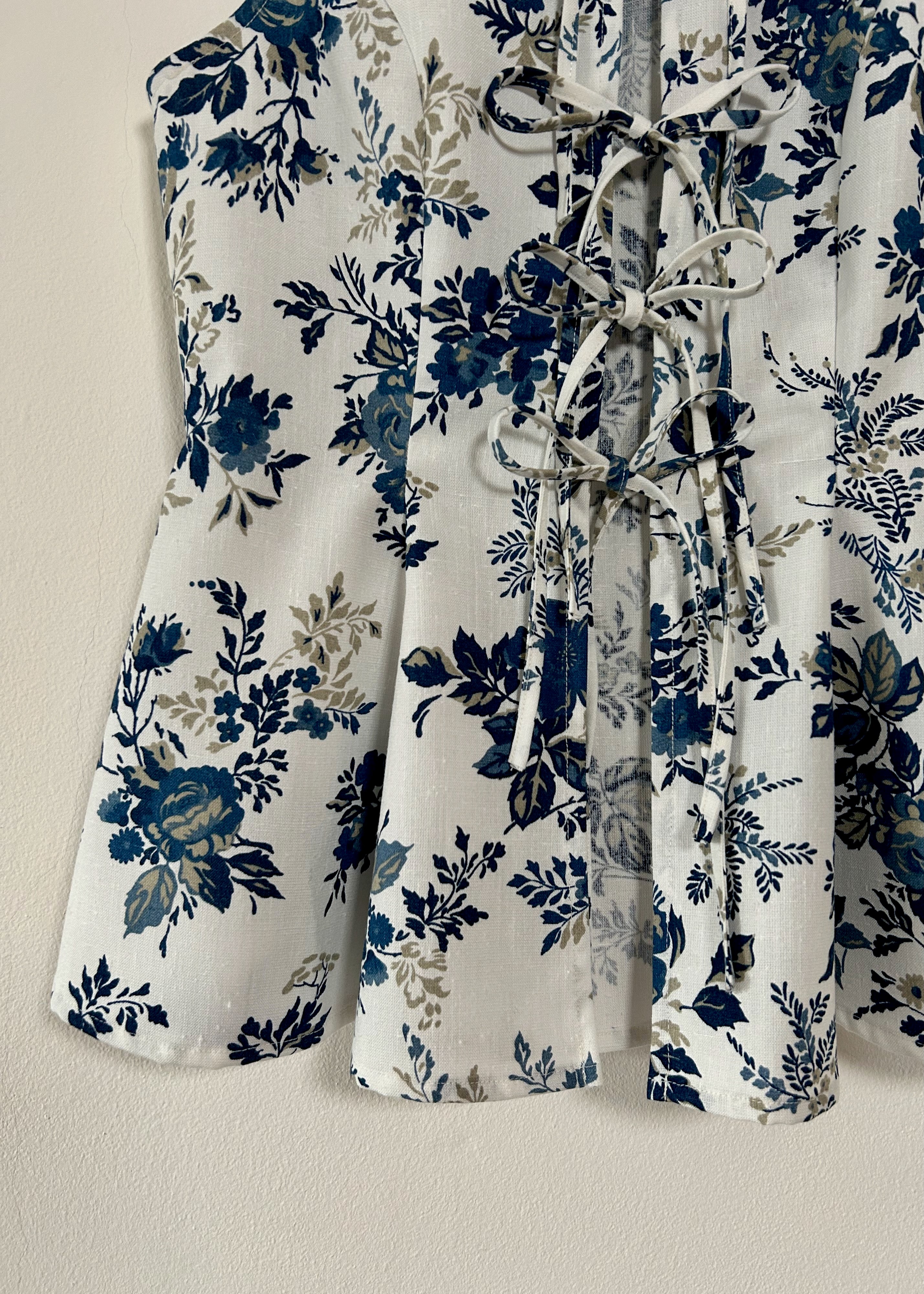 navy floral summer top